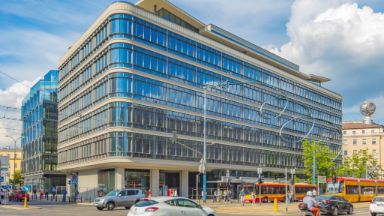 Zdjęcie artykułu Parkiet__100_pracownikow_Polskiego_Funduszu_Rozwoju_oszczedza_w_PPK