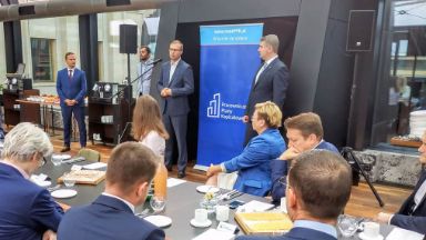 Zdjęcie artykułu Inauguracyjne_sniadanie_dla_Instytucji_Finansowych_zarzadzajacych_PPK
