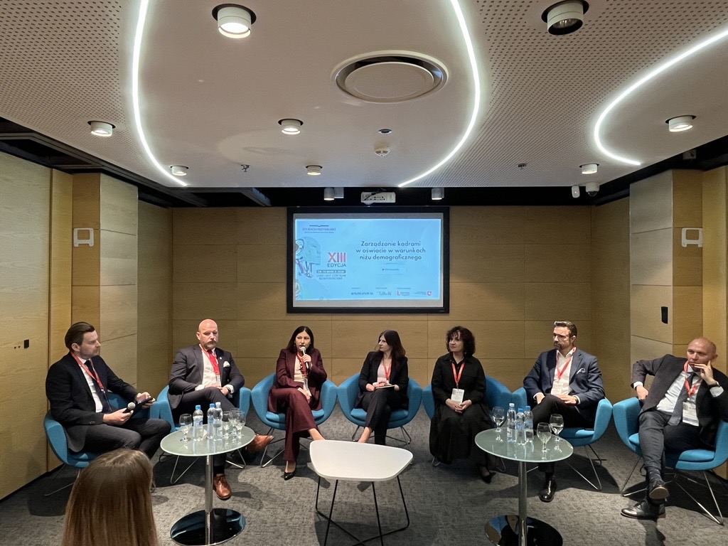 Zdjęcie artykułu xiii_ogolnopolska_konferencja_samorzadu_i_oswiaty