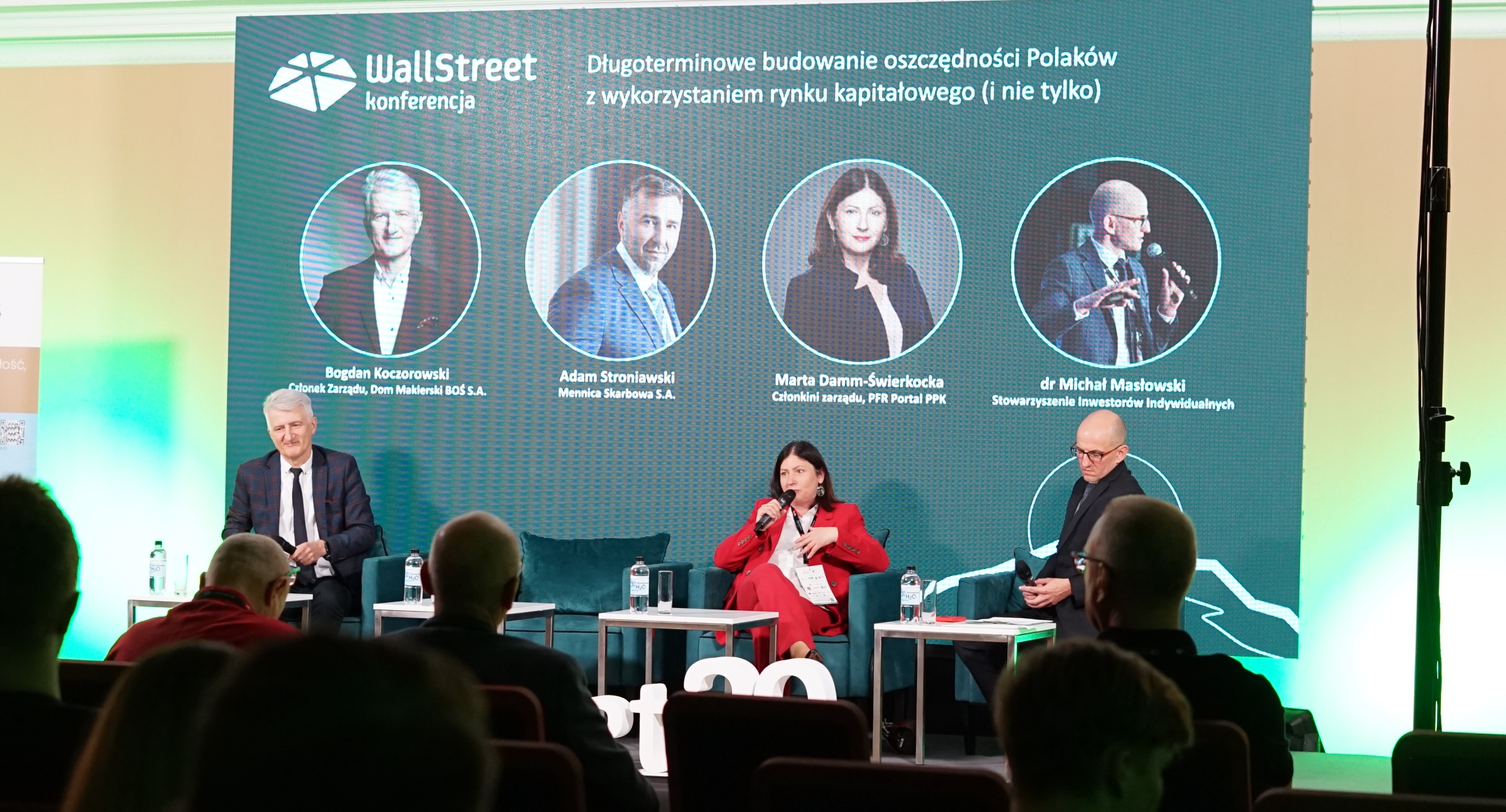 Długoterminowe oszczędzanie Polaków: kluczowa rola edukacji finansowej i wyzwania rynku kapitałowego